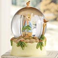 Peter Rabbit Snow Globe