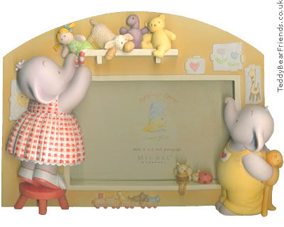Michel and Company Humphreys Corner Toy Shelf Picture Frame with Humphrey and Lottie Michel and Company Humphreys Corner Toy Shelf Picture Frame with Humphrey and Lottie